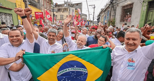 Caminhada de Lula altera trânsito em principais acessos da Liberdade, em Salvador