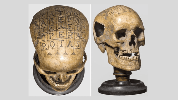Curiosidades: Desvendando os Segredos da "Caveira de Juramento" Alemã e a Enigmática "Praça Sator" Romana