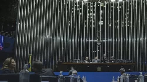 Proposta popular que autoriza construção de bomba atômica tramita no Senado