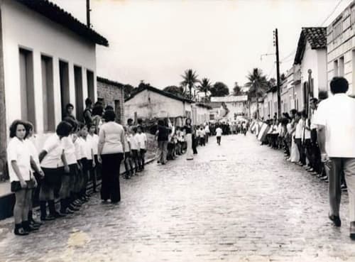 Revivendo a História de Ibirataia: A Famosa Rua dos Artistas