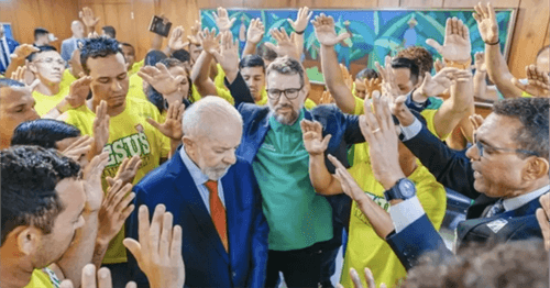 Lula avalia ampliar espaço para evangélicos em ministérios após reaproximação