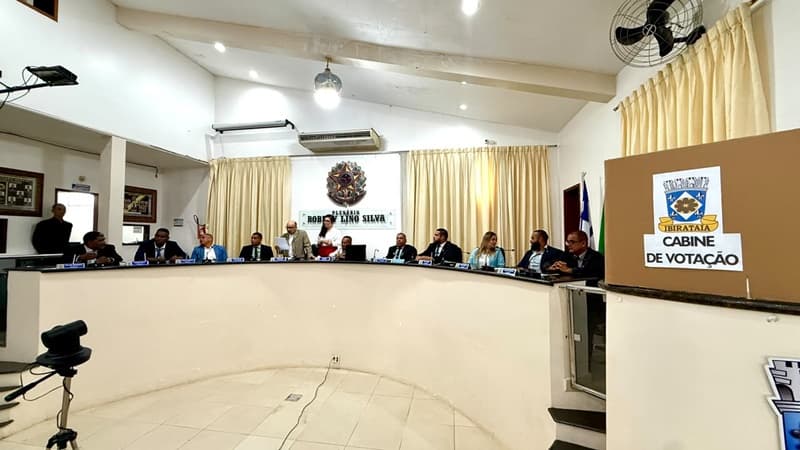 Ibirataia: Câmara de Vereadores elege nova Mesa Diretora para o biênio 2027-2028 com 8 votos favoráveis