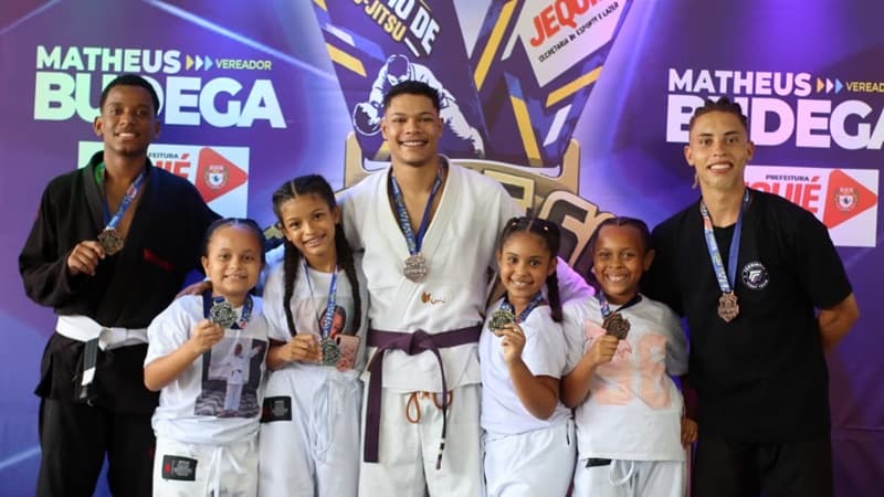 Ibirataia: Academia Fernandes Fight Team conquista títulos no Campeonato Cidade Sol Desafio de Jiu-Jitsu em Jequié