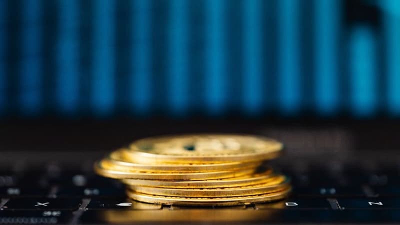 Fitch prevê política fiscal mais rígida no Brasil em 2026, independentemente do resultado eleitoral