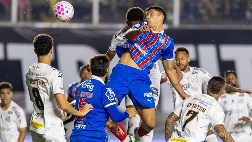 Bahia sofre empate do Santos nos acréscimos em jogo marcado por chuva e expulsão