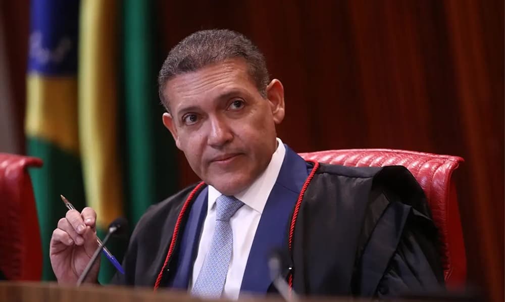Nunes Marques afirma que mudança no horário de votação gerou dificuldades técnicas ao TSE