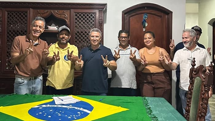 Ibirataia: Dr. Neto retorna ao PL e fortalece articulações políticas para as eleições de 2028
